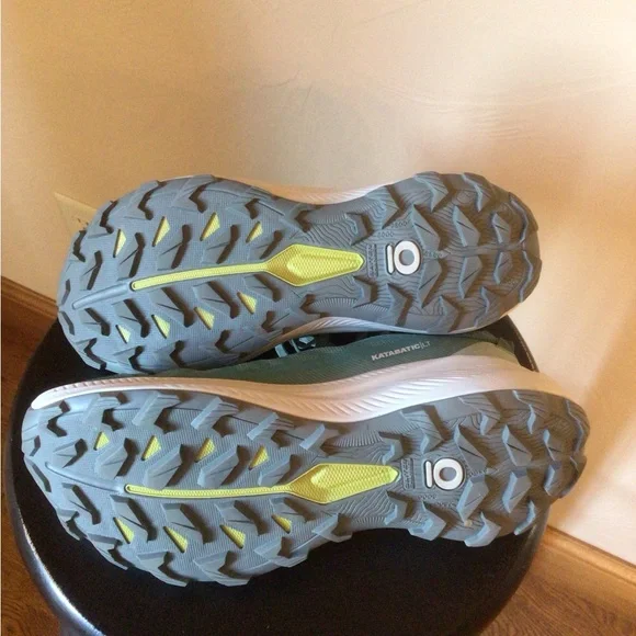 Stylish Oboz Teal Athletic Shoes for Women - Picture 9 of 9